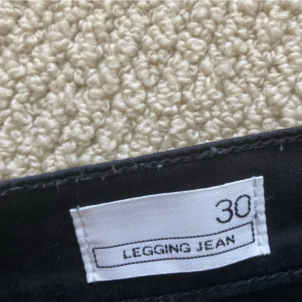 Gap 1969 Black Shine Skinny Legging Jeans Size 30 Stretch Pants Bottoms EUC